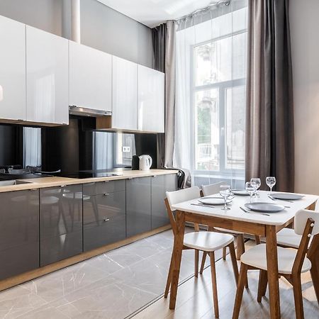 Inshiapartments On Popovycha Str 2 Lviv Bagian luar foto